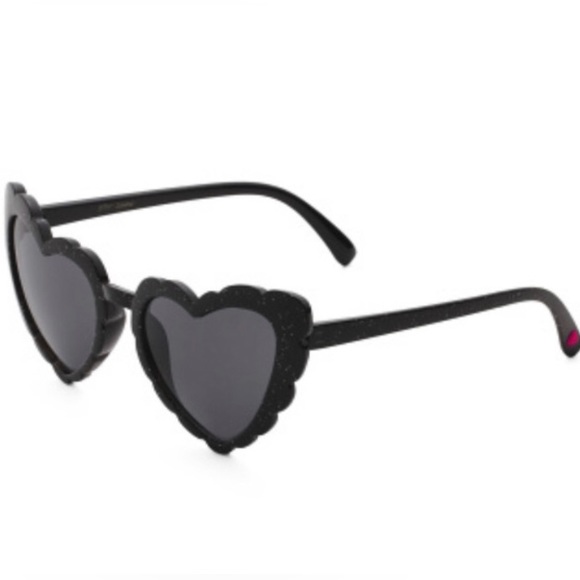 Betsey Johnson heart glasses - Picture 2 of 2